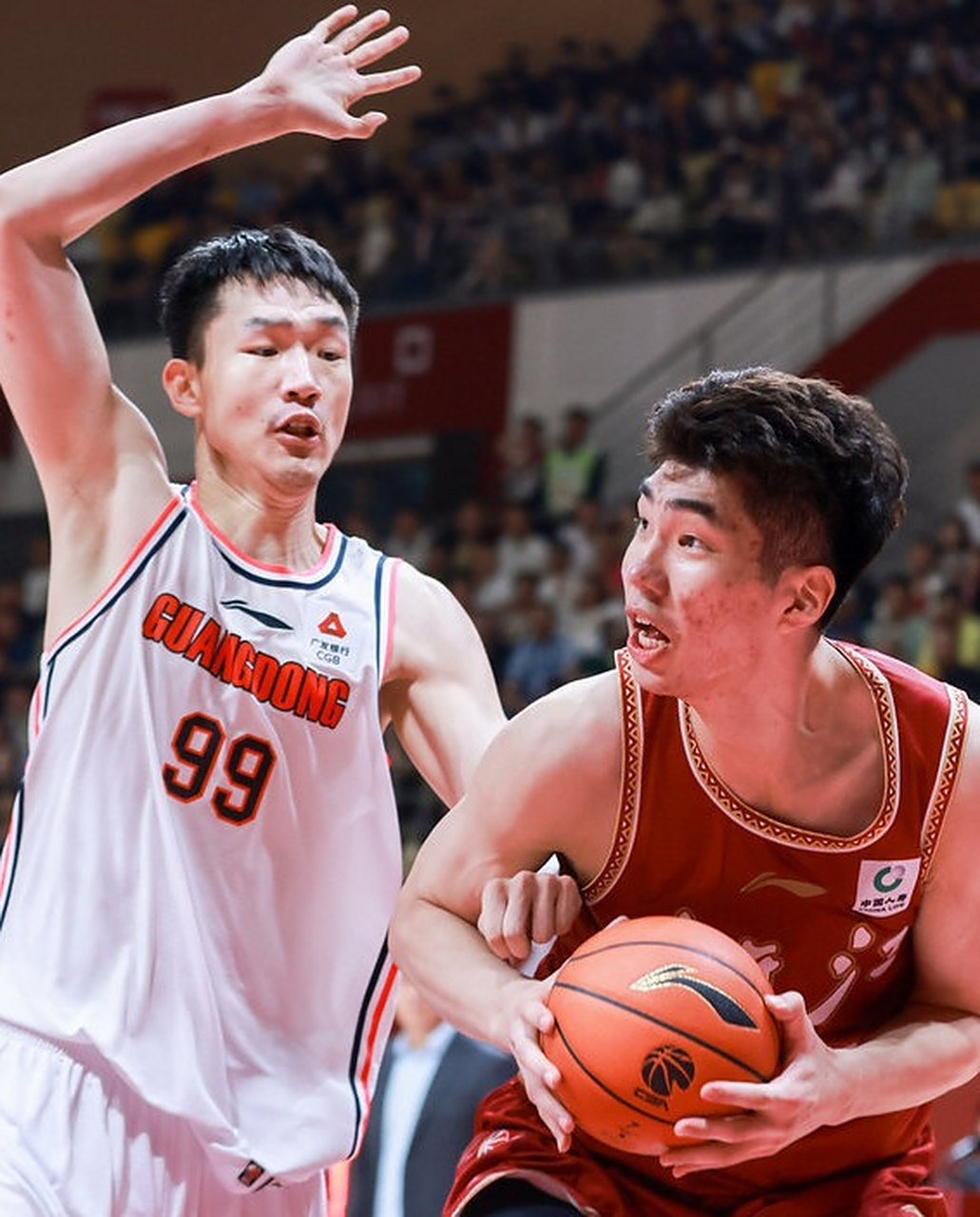 关于今晚突围战来临,广东宏远围绕CBA常规赛完成体检,压力陡增,数据趋势出现新变化的信息lol赛事直播